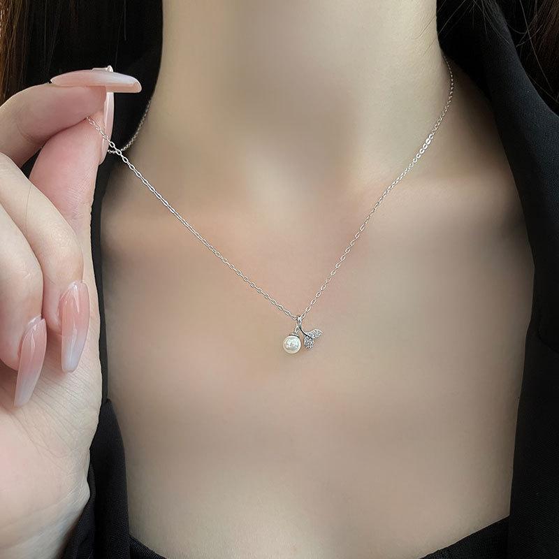 Dream Pearl Fish Tail Necklace Full of Diamond Fish Tail Collar Chain French Vintage Neckchain Female