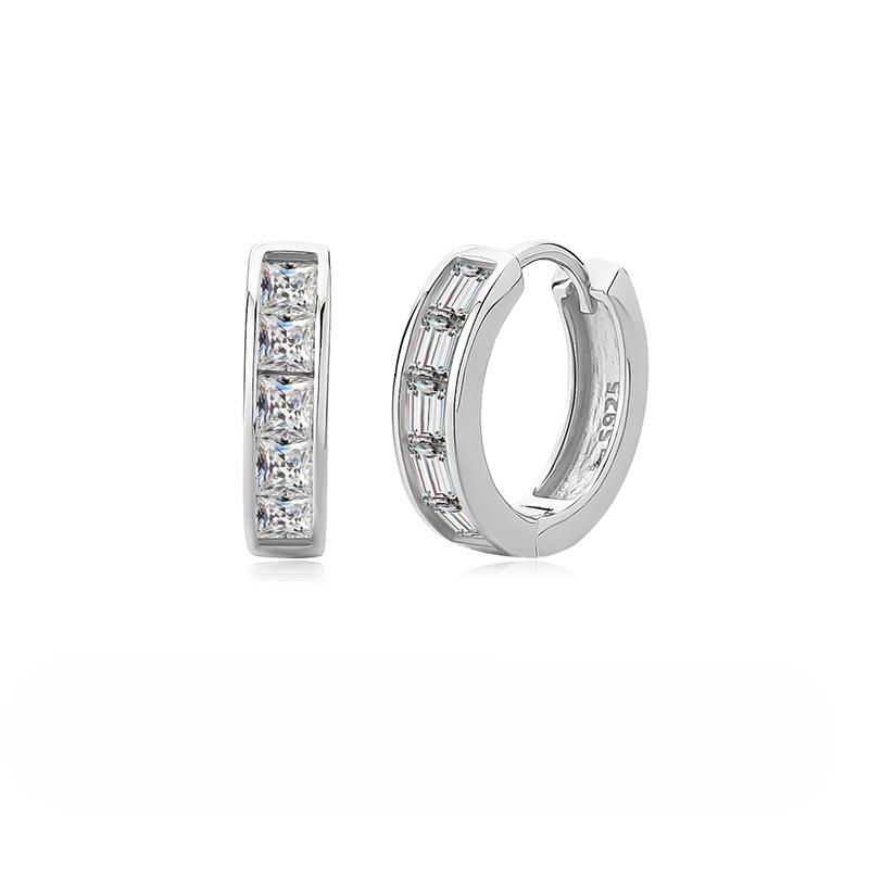 

S925 Silver Sugar Cube Earrings, High-End Super Flash Square Diamond Ear Buckle, Niche Exquisite Square Circle, Sweet And Cool Earrings. 925 Silver