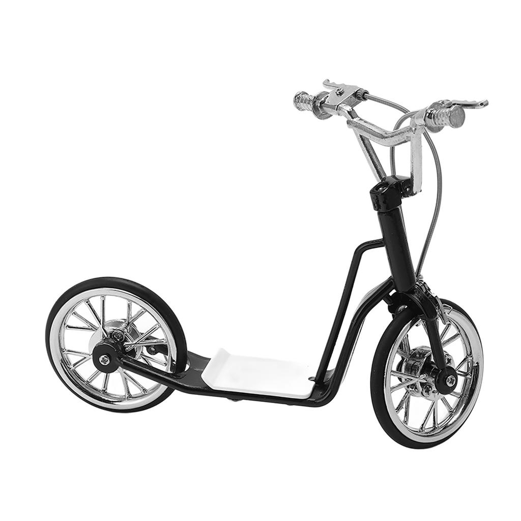 Güverte Scooter Oyuncakları 13x16.5cm5.1x6.5in Canlı Kendin Yap Alaşım Malzeme Siyah Minyatür Oyuncaklar Scooter