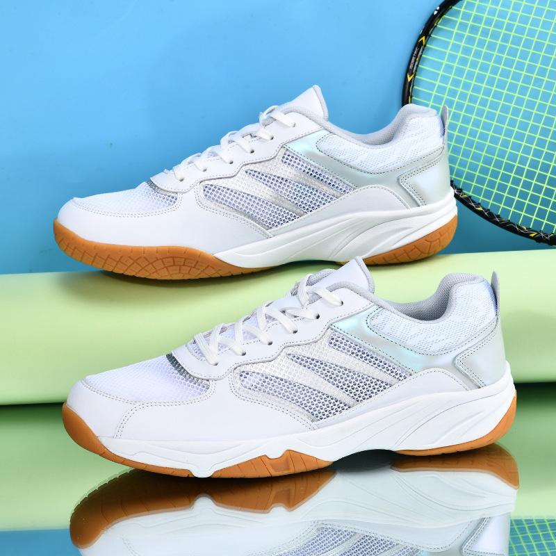 

Men and women couples badminton shoes single net breathable non-slip shock-absorbing table tennis shoes tennis shoes 46 срібний