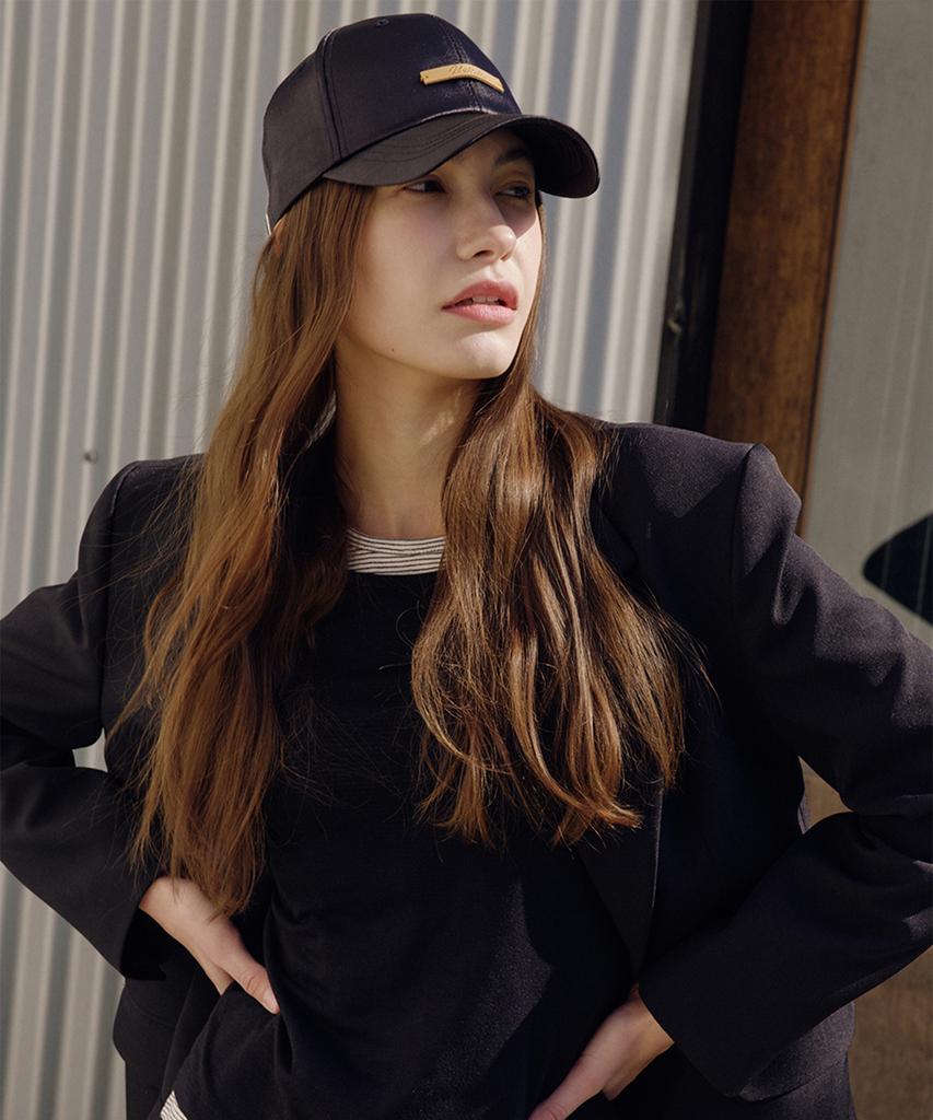 JBYRARA Lara Classic Logo Satin Cap_Black