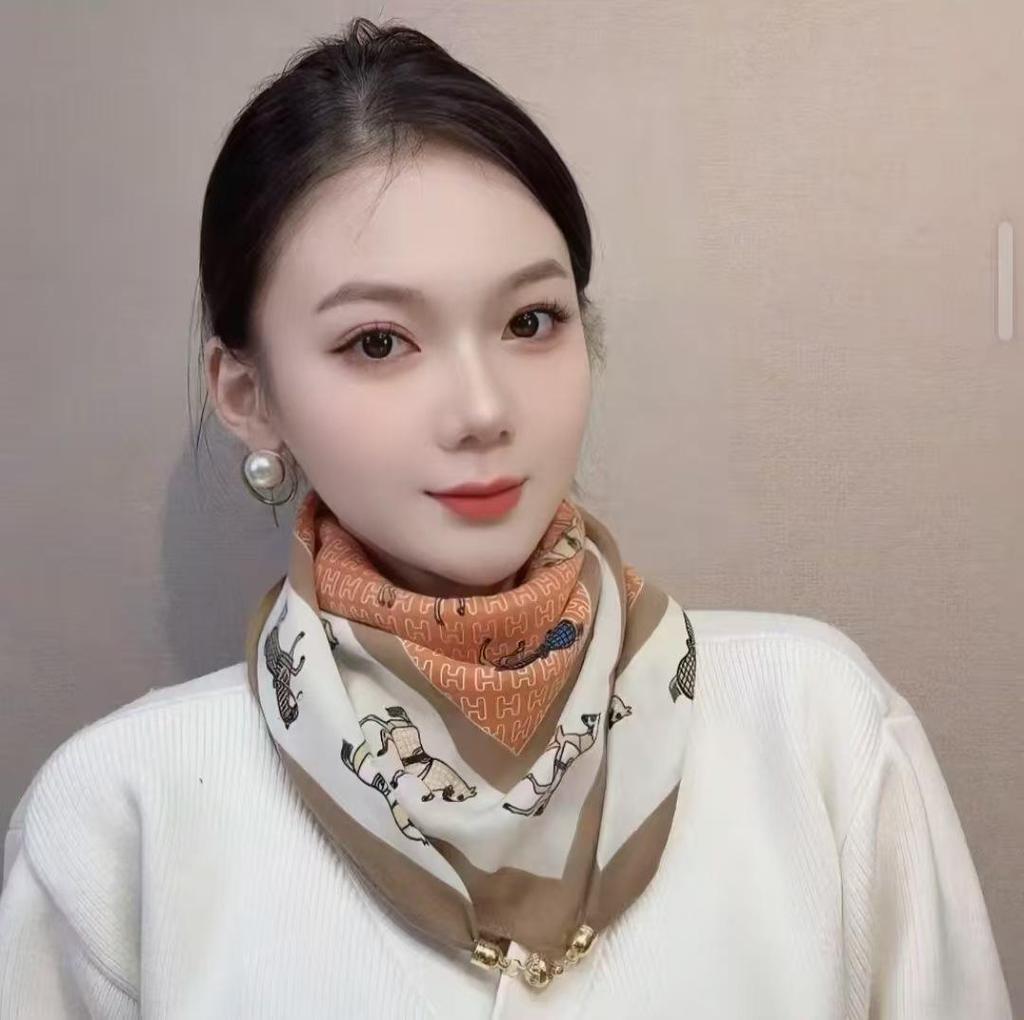 Chic Autumn/Winter Silk Scarf with Magnetic Golden Ball Clasp – Korean Style Neck Warmer