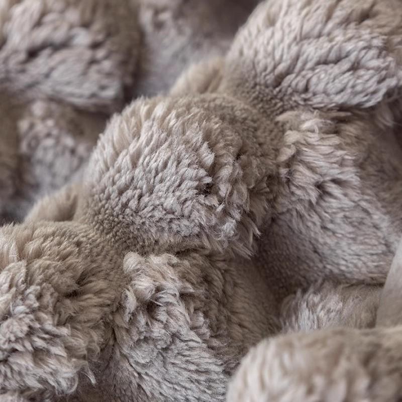 Winter Living Home Non-slip Turtle Velvet Grid Sofa Cushion Couch Covers Warm Slipcover Funda Sofa Mats