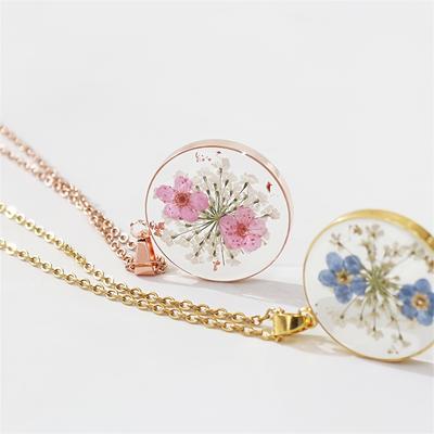 Fashion Wildflower Forget Me Not Respect True Love And Flowers Symbolize Water Droplet Shape Necklace And Queen Anne'S Lace Pressed Forget-Me-Not