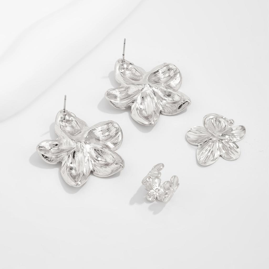 Bohemian-Style 4pcs Starfish Earrings Set Summer Beach Vacation Ear Clip Jewelry Party Gift Metal Star Flower Stud Earring