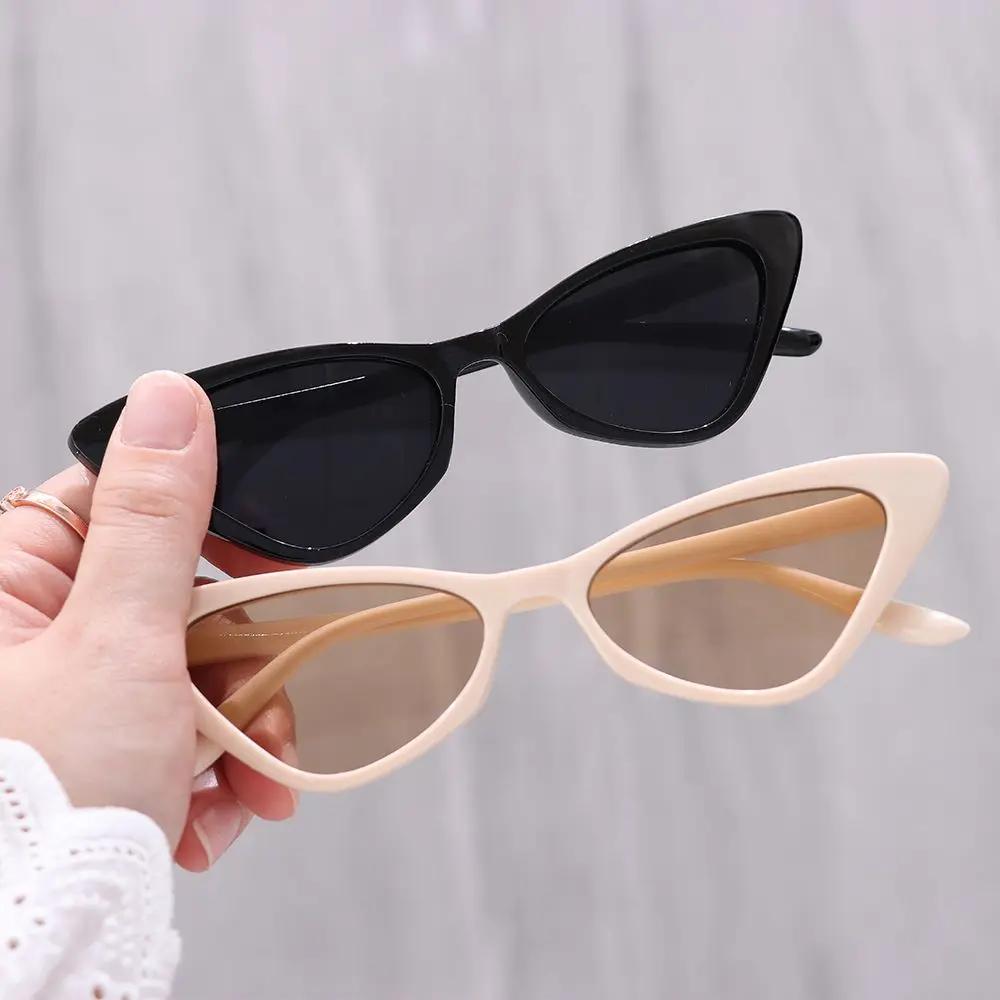 Small Frame Vintage Cat Eye Sunglasses for Women UV400 Protection Retro Fashion Trendy Streetwear Accessories