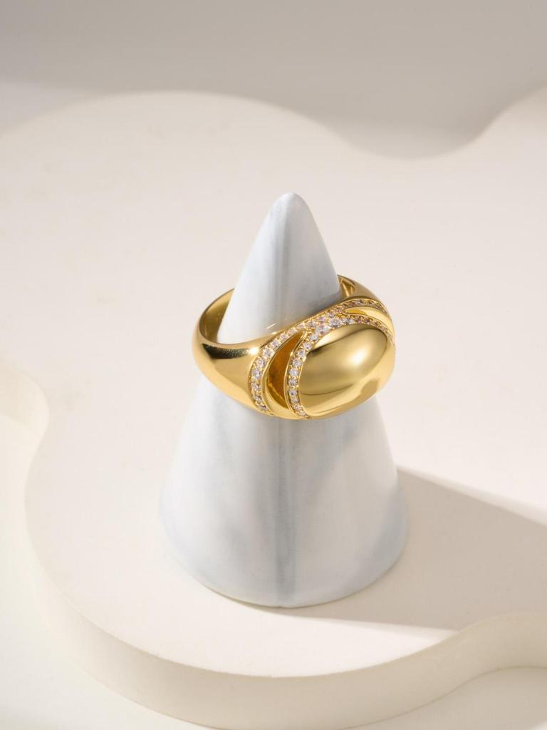 Anello Doppio Colore Uovo d'Oro Piccolo Lavorazione Raffinata Non Sbiadisce e Non Allergico Gioiello Regalo