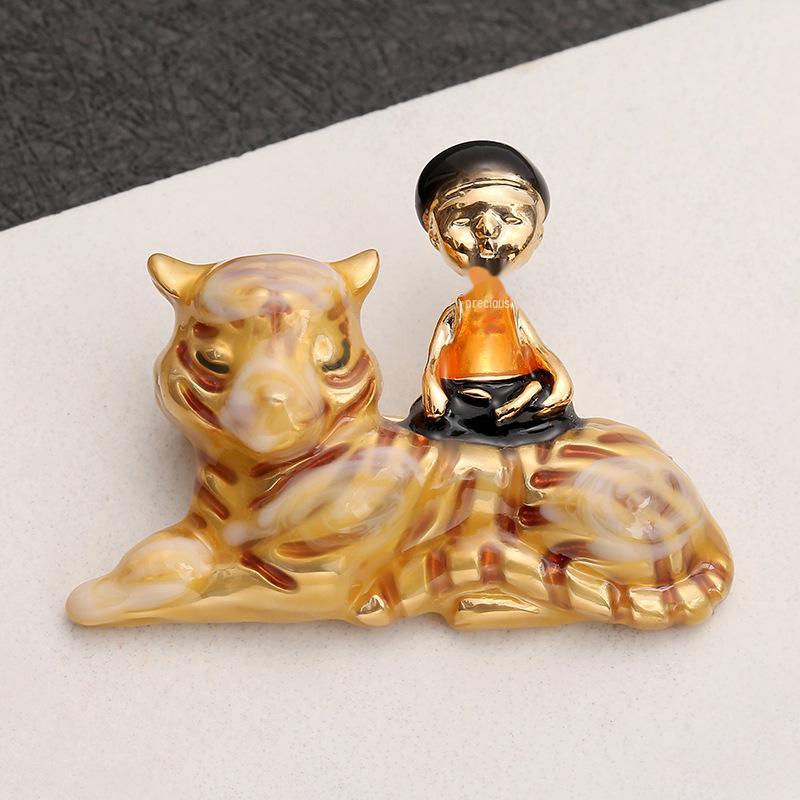 

Брошь в стиле ретро «Тигр и леопард» — креативный значок из сплава для украшения рубашки