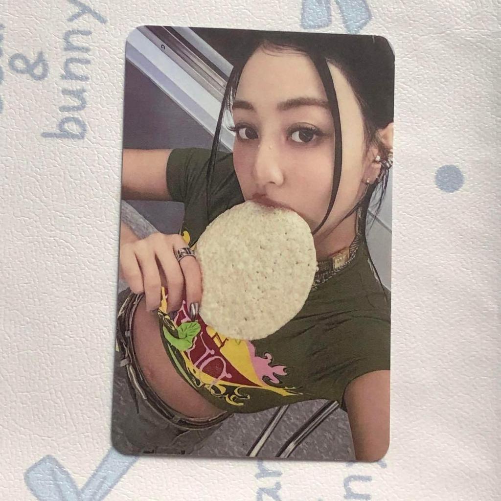 [USED] TWICE Bonus Limited Edition Jihyo THIS IS FOR Pre-Recorded Trading Card