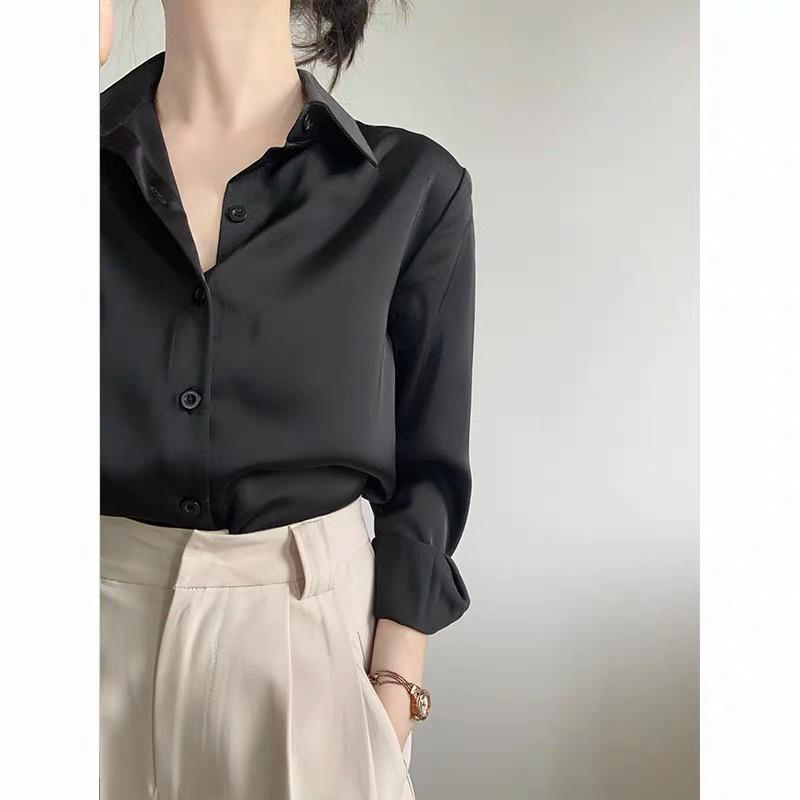 

Бледно-розовая атласная рубашка с длинным рукавом для женщин, свободный и драпированный стиль для поездок на работу, зрелый нишевый дизайн Гонконга Small