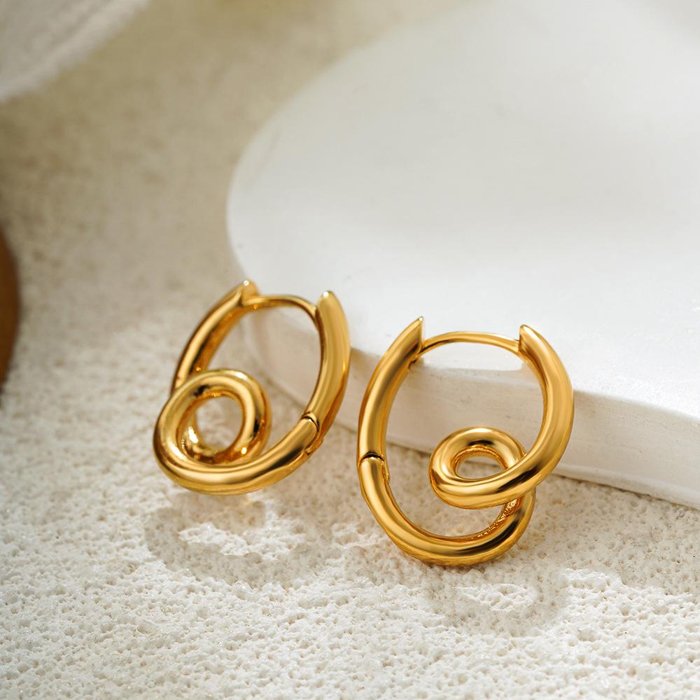 18K Gold Earrings Circle Line Earrings Temperament Compact Coil Earrings Irregular Circle Ear Buckles