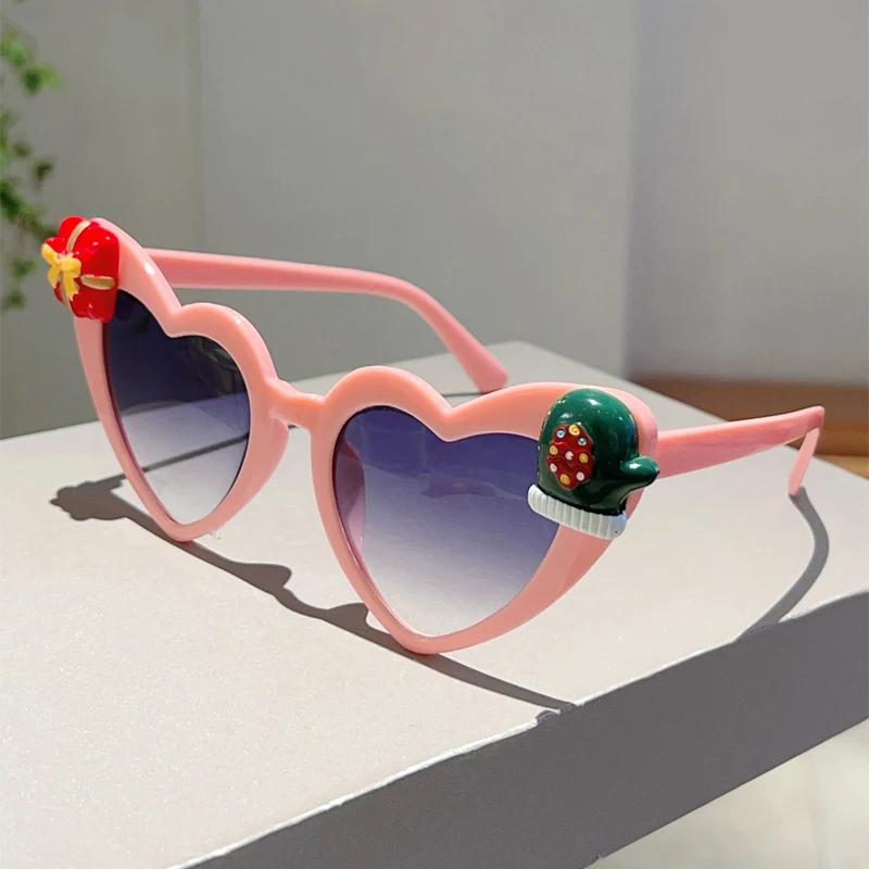 Heart Shaped Sunglasses Women New Cute Christmas Decorative Shades Fashion Original Design Festival Rave Sun Glasses