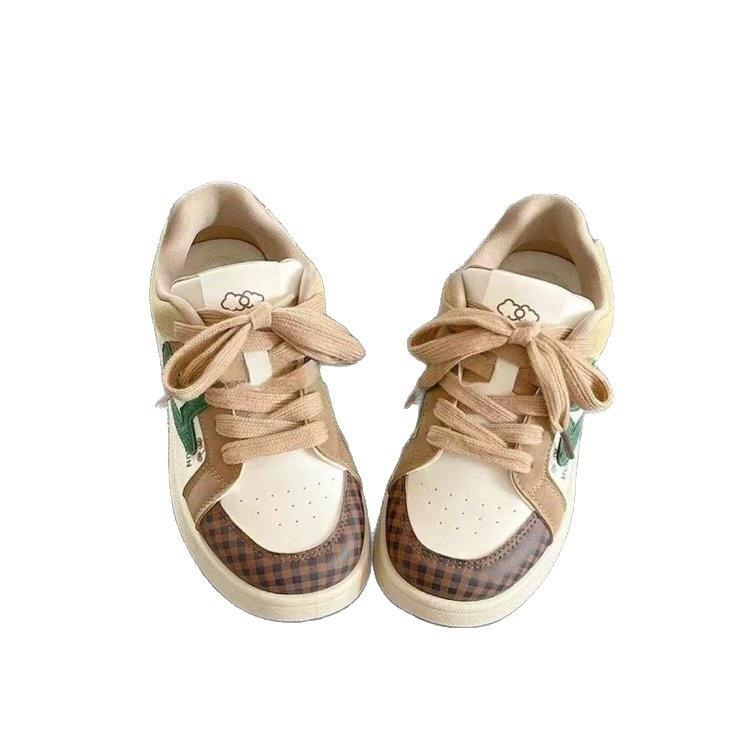 Korean platform white shoes star niche casual bread shoes 2025 autumn new versatile women's sports shoes