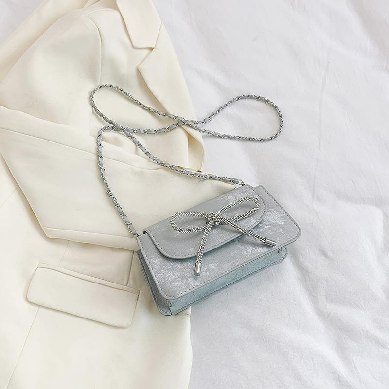 

Feel bow chain small square bag women s 2025 new fashion shoulder bag messenger bag серебряный