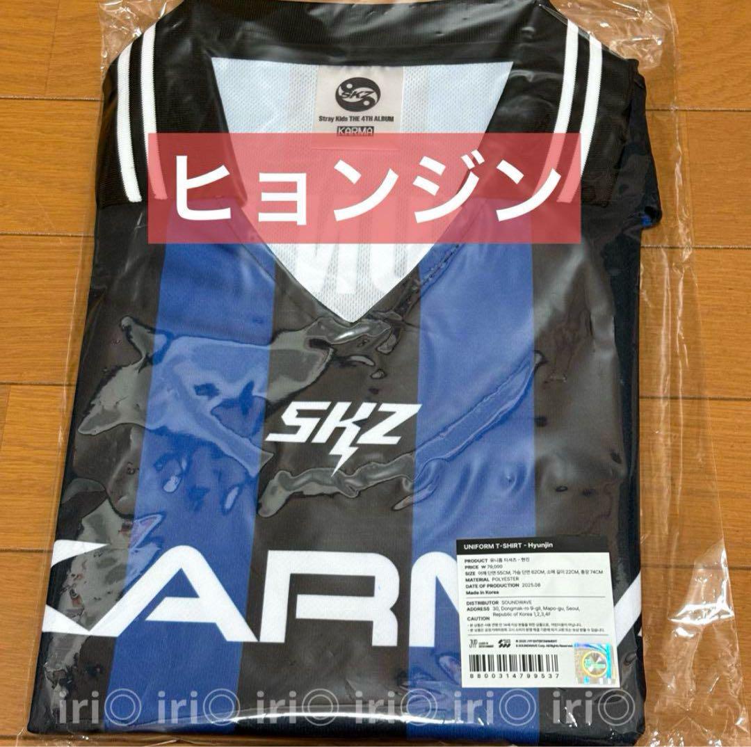 

[USED] Hyunjin uniform KARMA pop-up Stray Kids