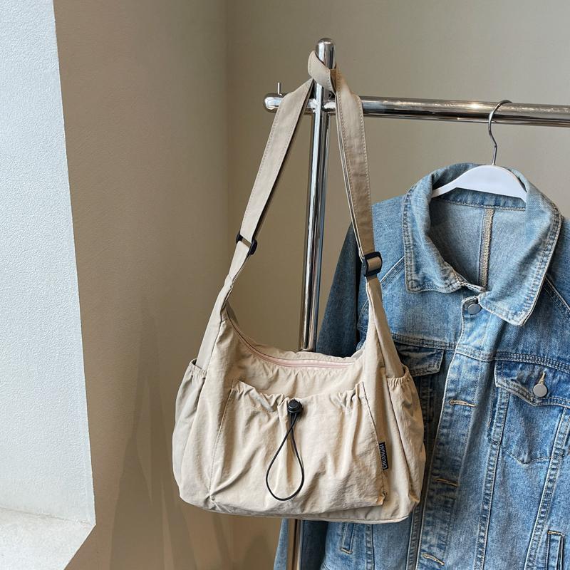 Pleated Drawstring Lightweight Bag Women's Sports Shoulder Bag Large Capacity Commuter Crossbody Bag