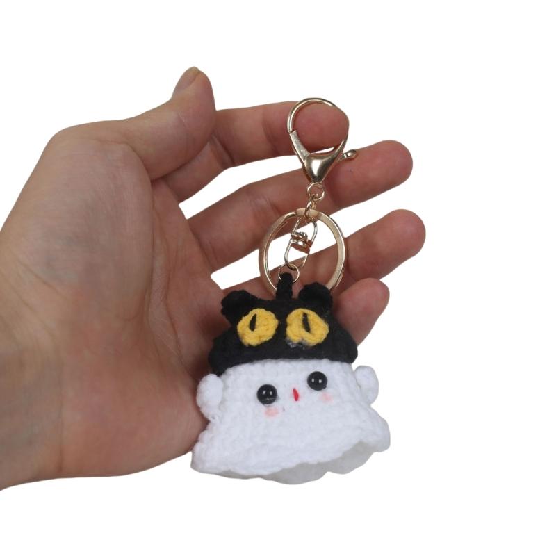 Handmade Crochet Specter Keychain Decoration Stylish Phantom Handwoven Keyring Pendant Elegant Bag and Car Accessory