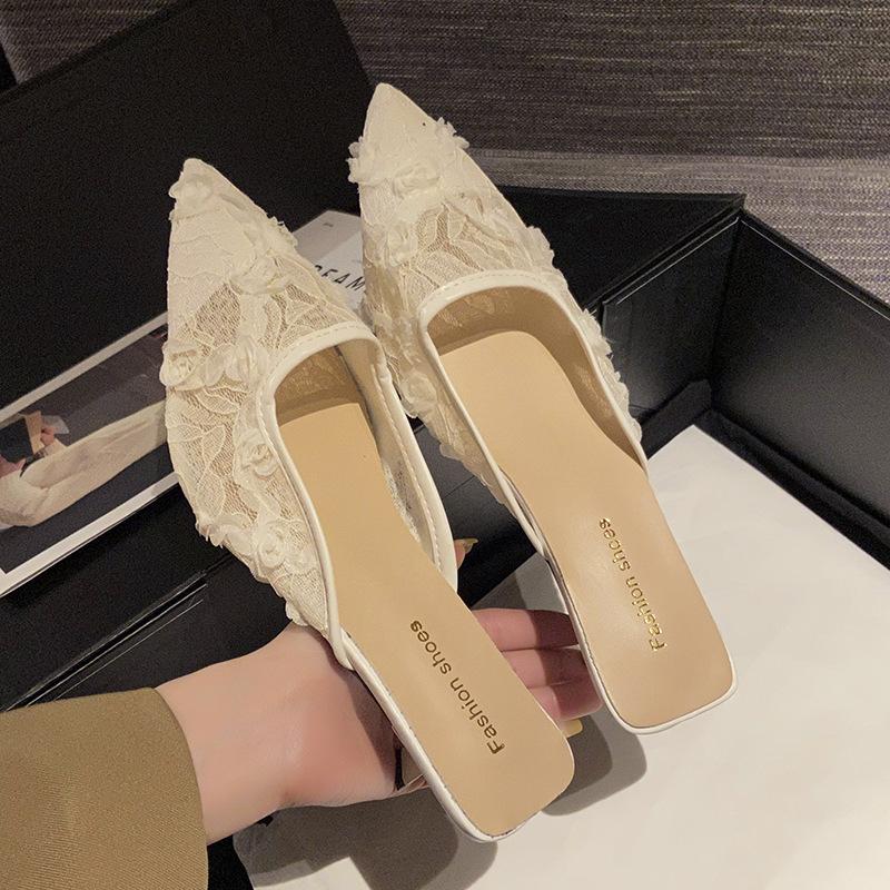 Temperament szpiczaste delikatne szpilki 2025 nowa baśniowa siatka kwiatowa koronka główka torebki półkapcie szpilki zewnętrzne