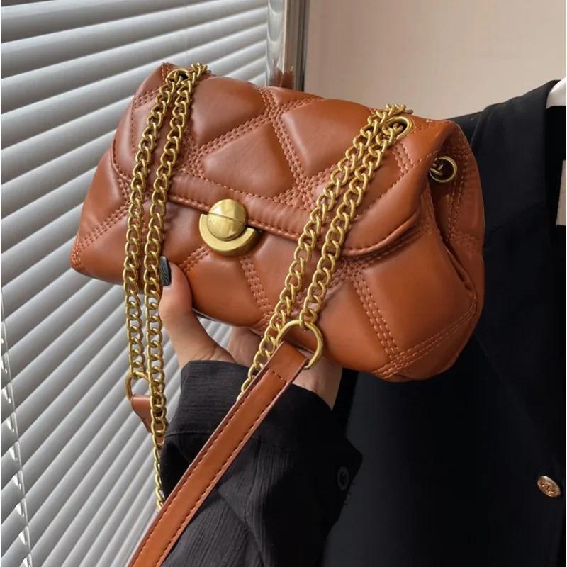 Vintage Ladies Premium Texture Shoulder Bag with Ribs Soft Leather Crossbody Armpit Bag