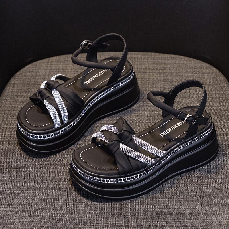 Inner Heightening Rhinestone Sandals 2025 Summer New Popping Board Internet Celebrity Muffin Platform Internet Celebrity Roman Women Sandals