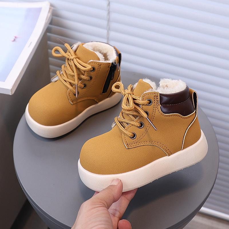 New 2025 Winter Kids' Fleece-Lined Martin Boots - Versatile Leather for Toddlers & Boys, Casual Short, Classic Style.