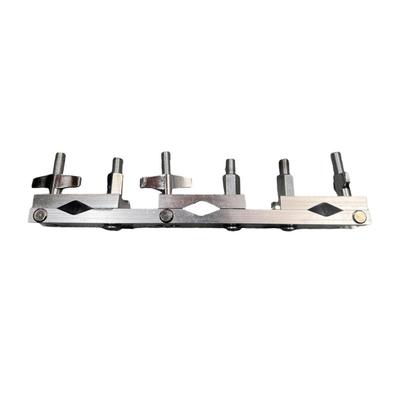 Supporto Metallico Argenteo per Batteria con Clip di Espansione Multifunzionale