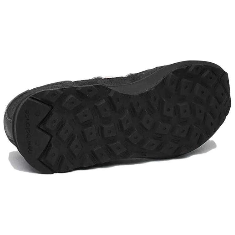 New Balance 370 Black Cement