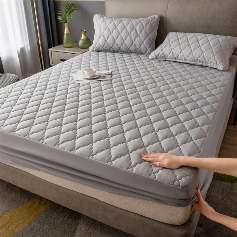 Polyester Bed Cover With Solid Color Design For Bed Protects Mattress And Prevents Dust