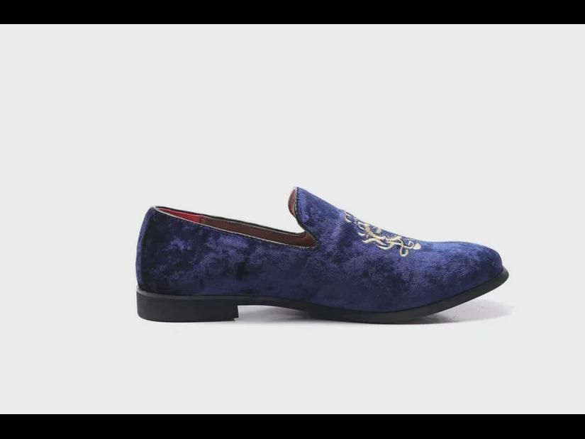 Men's Embroidered Slip-On Loafers: Summer Breathable Round-Toe Casual Shoes