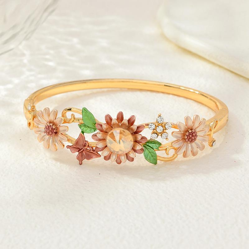 New Original Decorative Enamel Glaze High-quality Daisy Buds High-end Flowers Light Luxury Bracelet