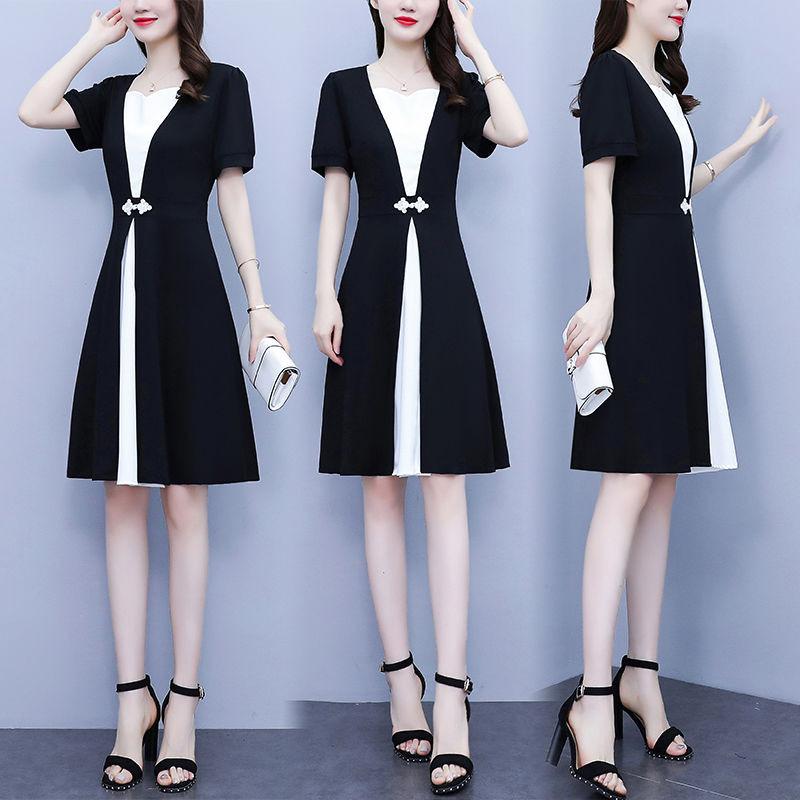 Summer new large-size women's clothing black and white splicing high-waisted short-sleeved temperament slimming age-reducing fashion dress