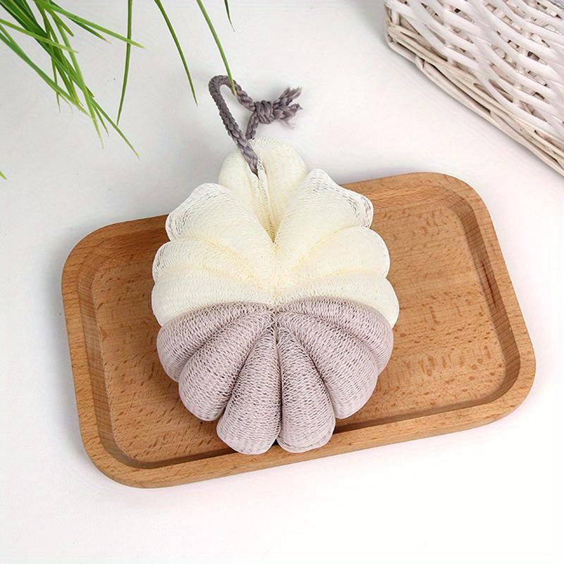 Two-color Splicing Bath Flower Bathing Artifact Hanging Soft Skin-friendly Foaming Bath Ball.