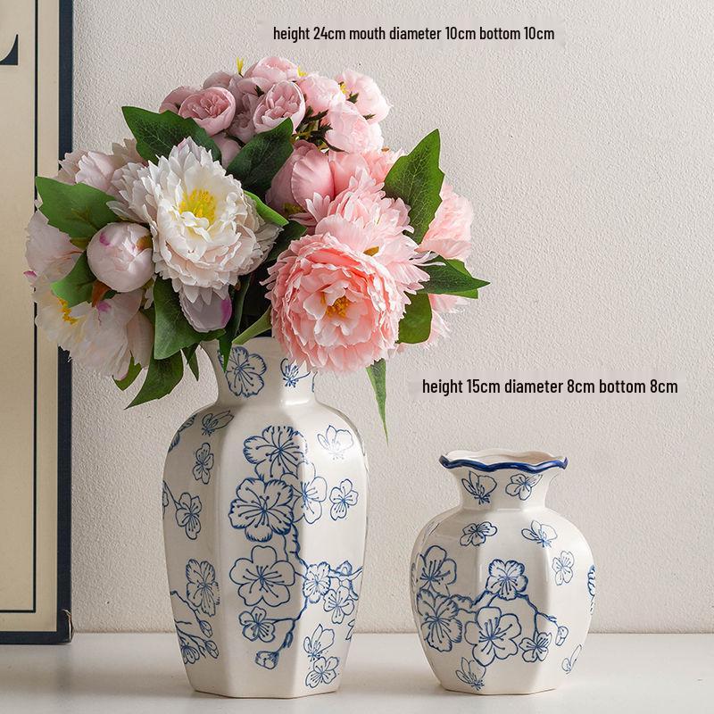 Chinese Blue & White Porcelain Retro Vase for Home Decor and Fresh Flower Arrangements
