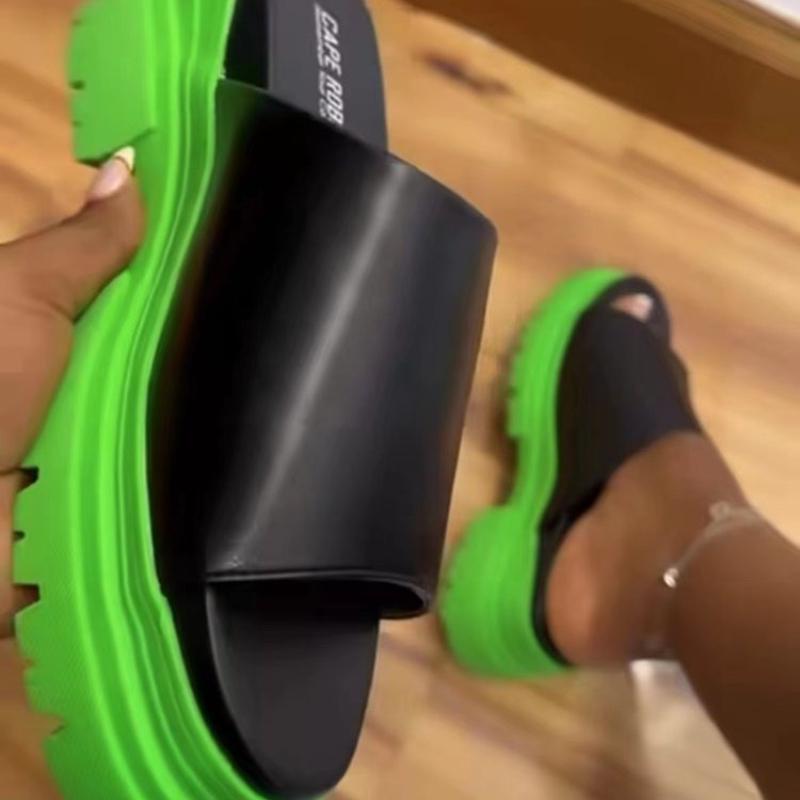 Fashion Summer High-quality Classic Women's Slippers 2025 Brand Platform Solid Color Beach Slippers Zapatos Mujer 2025 Tendencia