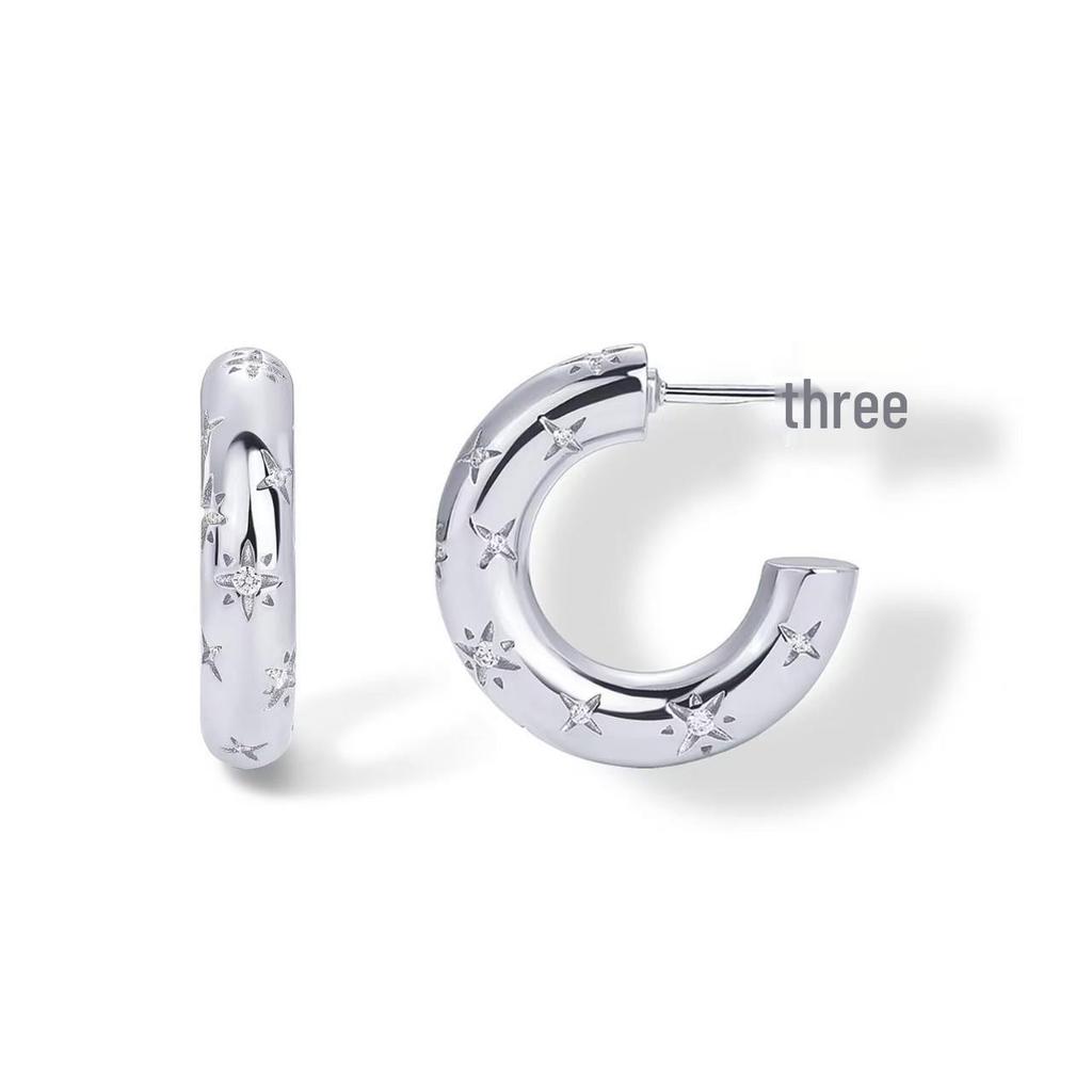 Schicke C-förmige Zirkonia-Ohrringe für Damen, modisches Messing-Design mit echter Goldplattierung.