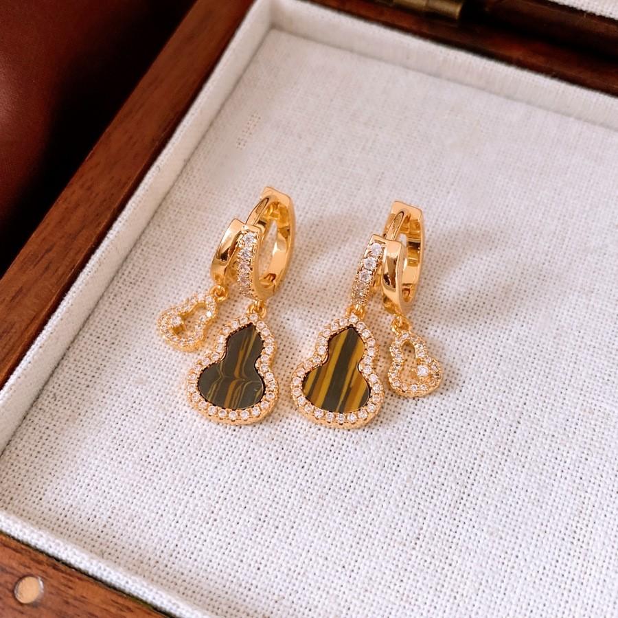 Silver Needle Diamond Oval Pendant Fringed Earrings Medieval Vintage Court Style Stud Earrings Light Luxury Retro Earrings