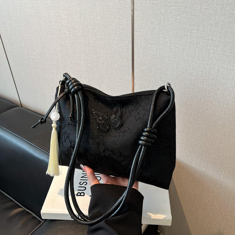 

Large capacity women s bag new summer fashion underarm shoulder underarm bag high sense versatile tote bag no pendant чёрный