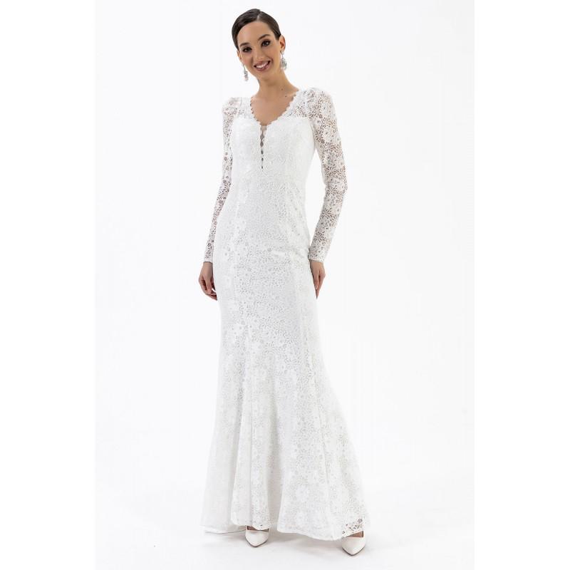 

Кружевное вечернее платье с декольте