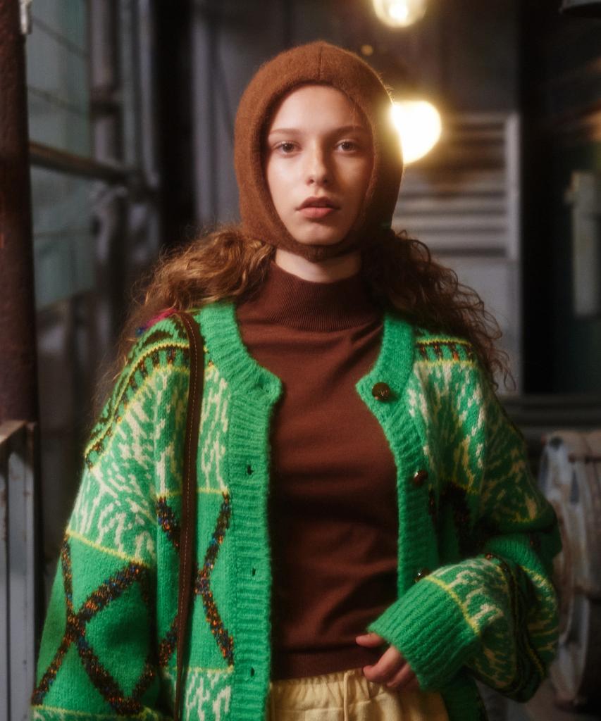 GREENBUTTER Standard Turtleneck Knit (Brown)