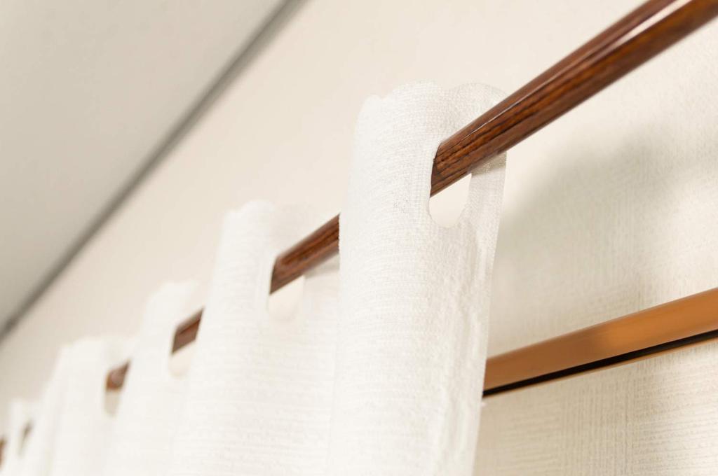 Arie Cafe Curtain, White, 100cm Wide x 110cm Long, Made in Japan, UV Protection, Insulation, Privacy Protection, Free Cut, Galette