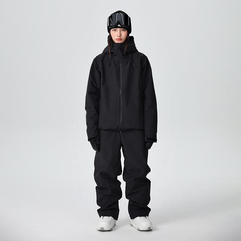 Outdoor Ski Suit for Men and Women Windproof Baggy Snow Suit Hooded Ski Jacket and Pants Set Waterproof Breathable Loose Fit Warm Snowboarding Suit