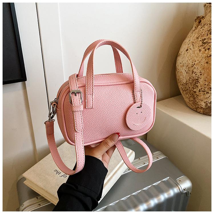 Niche Design Portable Mini Mobile Phone Bag Women's Summer New Fashion Versatile Shoulder Messenger Bag