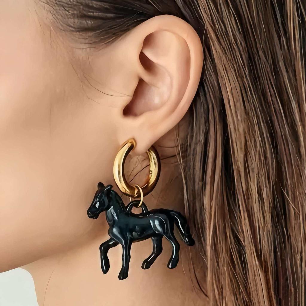 Stainless Steel Ear Clasps Stereoscopic Small Horse Dangle Earrings for Women Cute Animal Charm Jewelry Holiday Gift