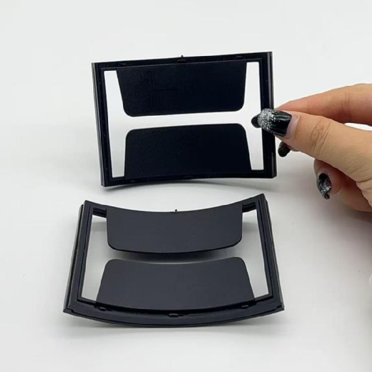 Ski Pass Holder Clip for Skiing Mountaineering Sports Biking Outdoor Secure Fastening Easy Operations Ski Pass Protector