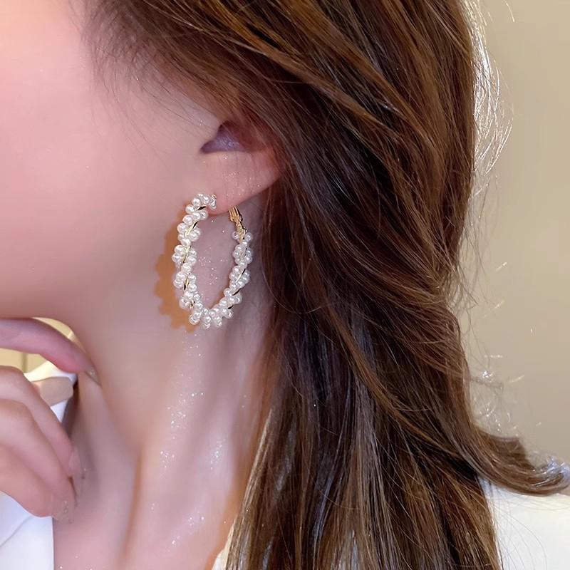 Women Luxury Pearl Wrapped Large Circle Earrings Exquisite Chain Embellish High Temperament Versatile Fashion Hoops Gift