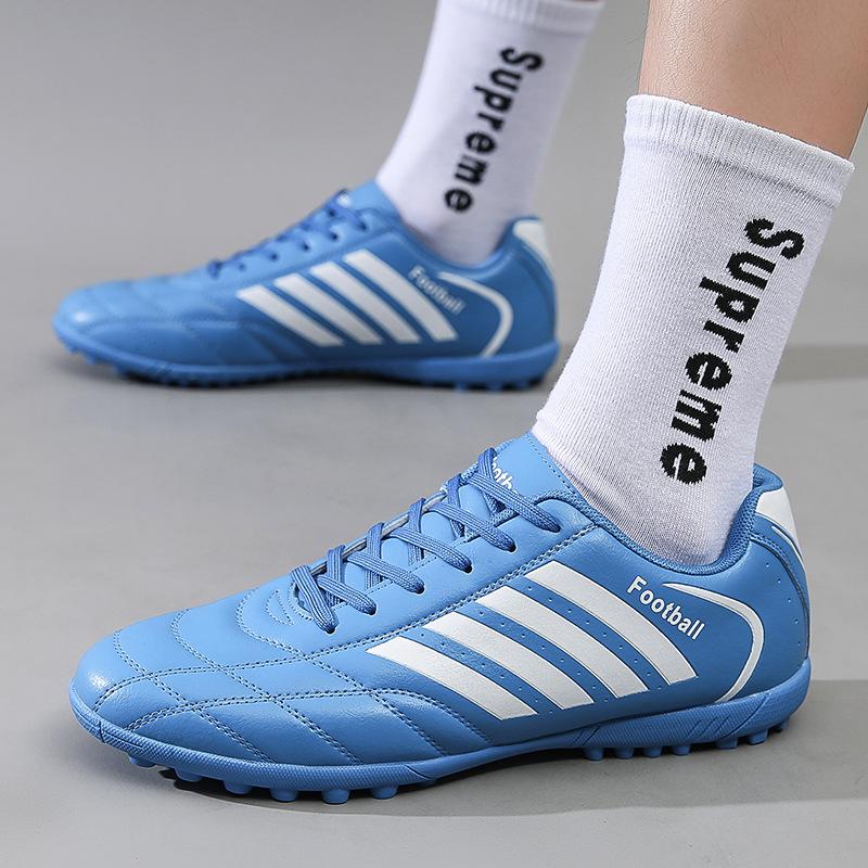 Size 32-44 Kid Low Cut Soccer Shoes Adult Outdoor Running Sneakers Ultralight Sports Ultralight Sports Football Boots