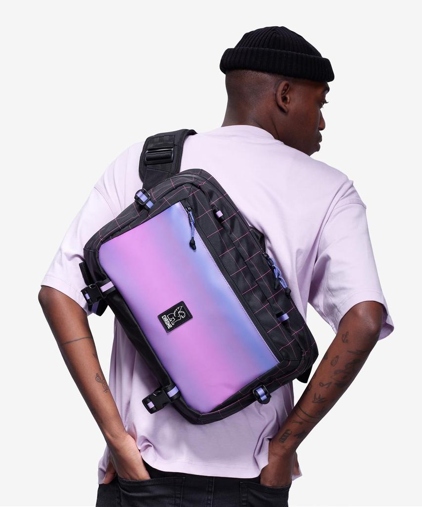 Chrome KADET MAX (aktuelles Modell) RADGRADIENT GRID 15L PRIDE COLLECTION Wasserabweisende Reflektor-Körpertasche