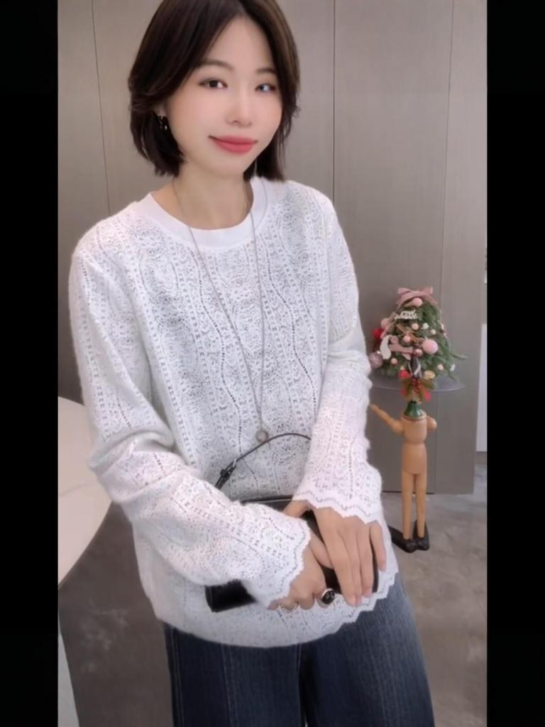 2025 Korean Winter Lace Crochet Knit Pullover: Women's Loose & Stylish Design Top