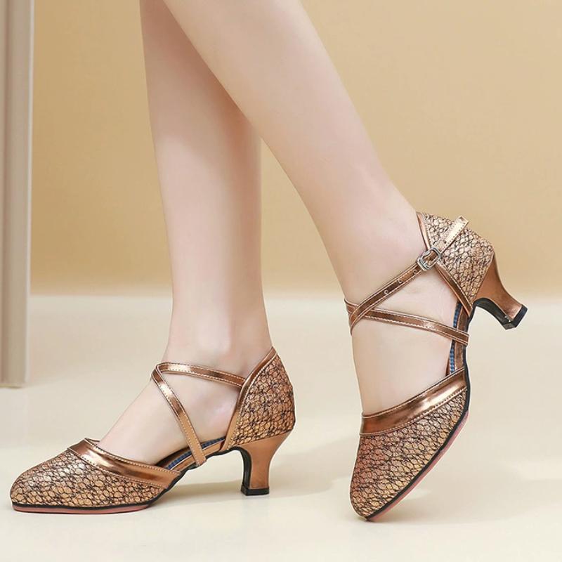 

Женские блестящие туфли для латинских танцев D Orsay с ремешками-пряжками на толстом среднем каблуке, универсальные туфли-лодочки для танцев под платье 41 коричневый