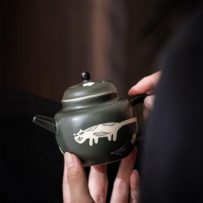 Hand Painted Cute Cat Green Ceramic Tea Pot Retro Powder Technique Tea Making Device Tea Infuser Tea Kettle Kung Fu Tea Set